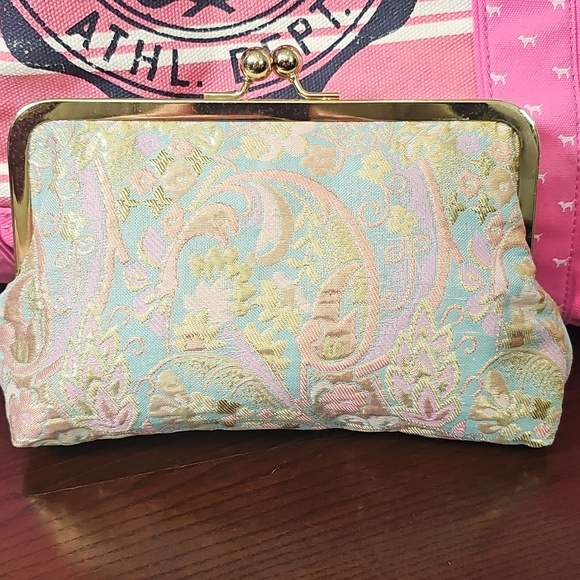 Pink Bundle - Picture 2 of 3